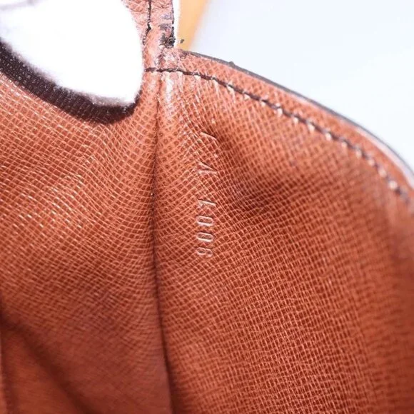 LOUIS VUITTON Monogram Saint Cloud GM Shoulder Bag M51242 LV Auth 152303 - Picture 2 of 15